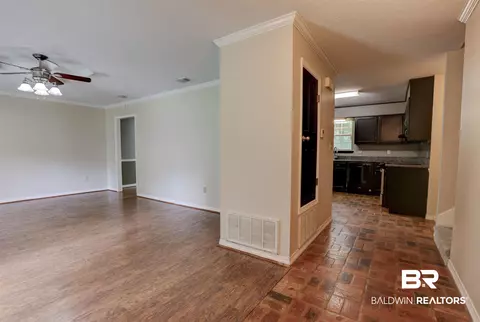 492 Ridgewood Dr, Daphne, AL 36526 photo 4