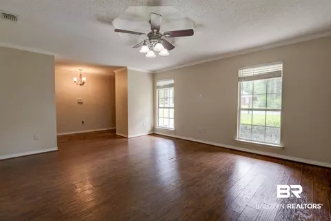 492 Ridgewood Dr, Daphne, AL 36526 photo 3