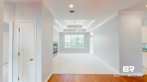 2813 E Kings Mill Dr, Mobile, AL 36693 photo 2