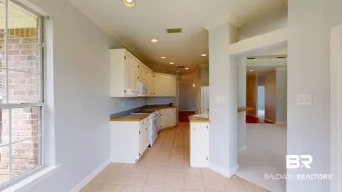2813 E Kings Mill Dr, Mobile, AL 36693 photo 11