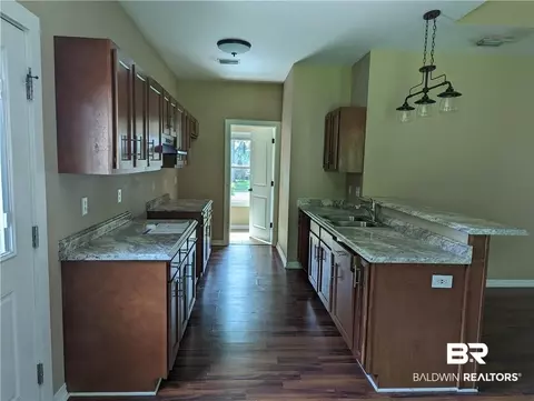 659 Bond St, Mobile, AL 36607 photo 4