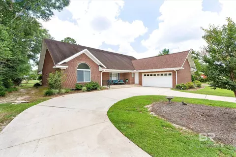 310 Lake Ridge Dr, Fairhope, AL 36532