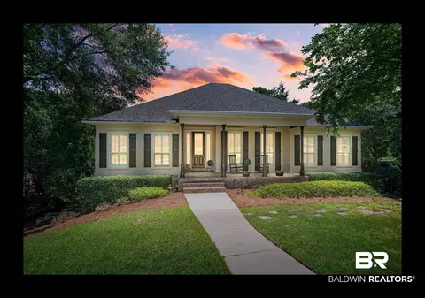 300 South Dr, Fairhope, AL 36532