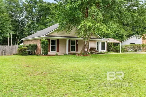 9690 Cascade Dr, Mobile, AL 36695