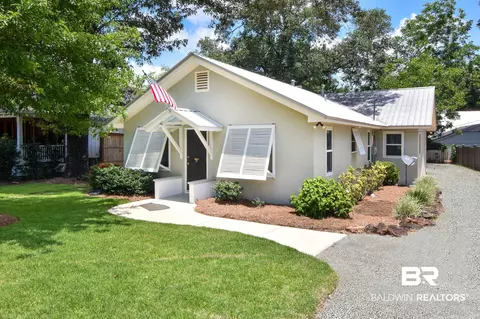 421 Volanta Ave, Fairhope, AL 36532