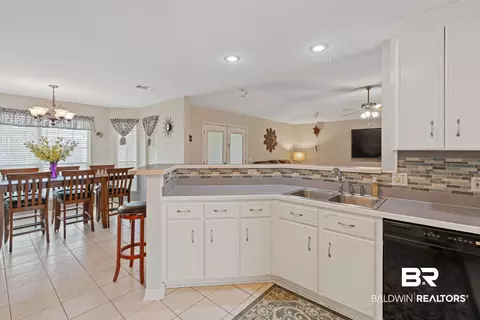 106 Ryan Ct, Daphne, AL 36526 photo 3
