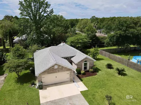2 Windgate Ct, Foley, AL 36535