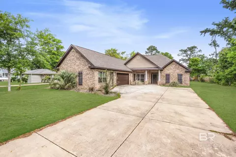 324 W 23rd Ave, Gulf Shores, AL 36542