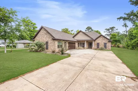 324 W 23rd Ave, Gulf Shores, AL 36542