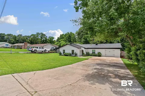 4682 Opal Dr, Mobile, AL 36619 photo 2