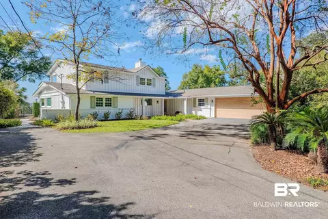 122 Confederate Dr, Spanish Fort, AL 36527