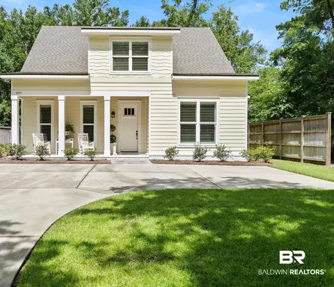 297 Westley St, Fairhope, AL 36532