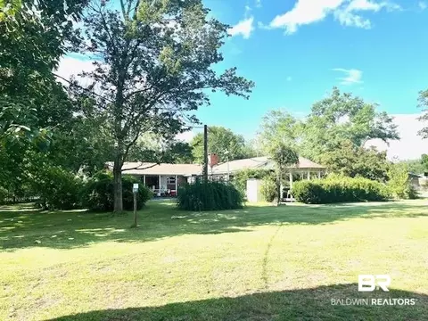 406 E Pine St, Atmore, AL 36502 photo 21