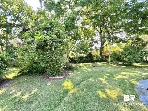 406 E Pine St, Atmore, AL 36502 photo 26