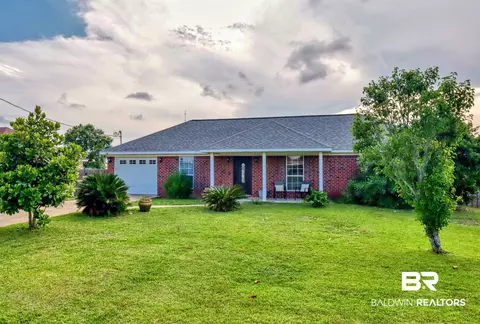 8833 Sherman Rd, Foley, AL 36535