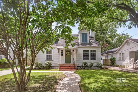 114 Crenshaw St, Mobile, AL 36606