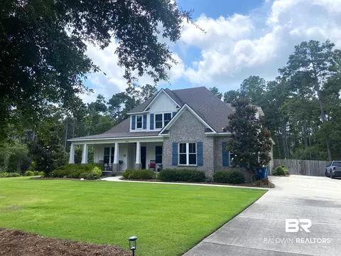 5215 Beatrice Rd, Gulf Shores, AL 36542