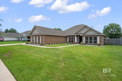 24643 Chantilly Ln, Daphne, AL 36526
