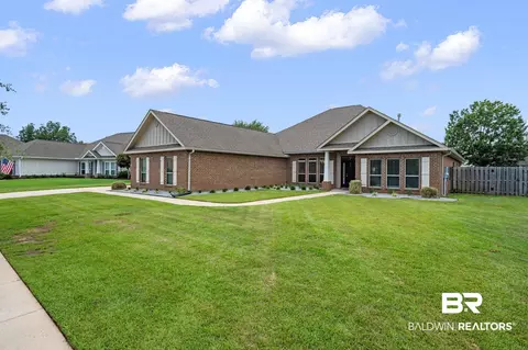 24643 Chantilly Ln, Daphne, AL 36526