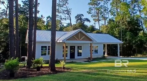 2721 Manuel Dr, Lillian, AL 36549