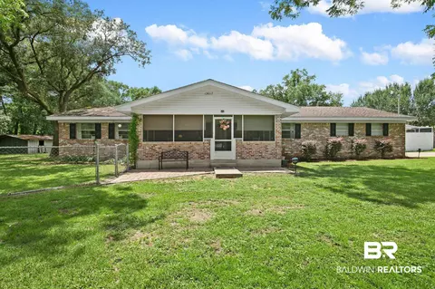 13017 5th St, Lillian, AL 36549