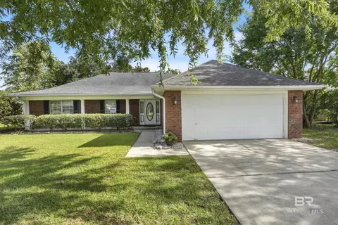 9610 Watkins Dr, Fairhope, AL 36532