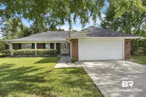 9610 Watkins Dr, Fairhope, AL 36532