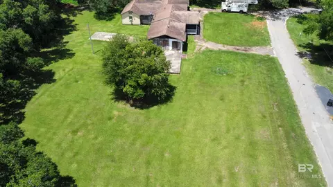 7616 Melvin Ln, Fairhope, AL 36532