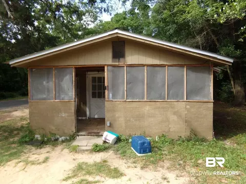 Undisclosed, Jay, FL 32539