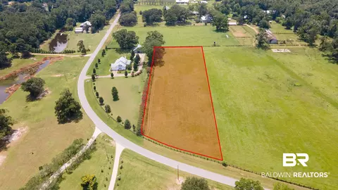 10090 Bryants Landing Rd, Stockton, AL 36579