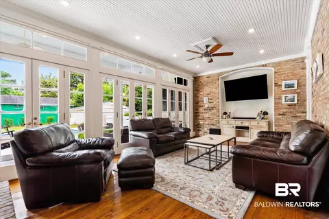 2205 Springhill Ave, Mobile, AL 36607 photo 21