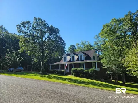 283 Hidden Creek Ln, Monroeville, AL 36460
