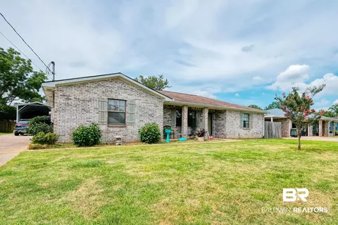 504 W Ariel Ave, Foley, AL 36535