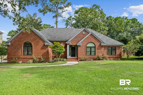 4 Cora Slocomb Dr, Spanish Fort, AL 36527