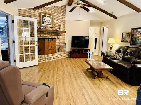 2341 E Huffman Dr, Mobile, AL 36693 photo 4