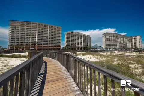 527 Beach Club Trl, Gulf Shores, AL 36542