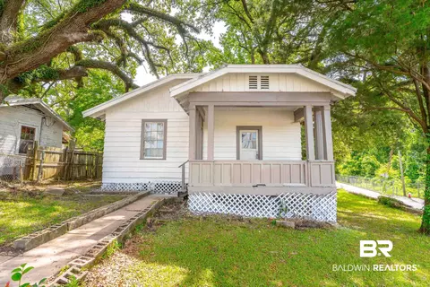 1 Southern St, Chickasaw, AL 36611