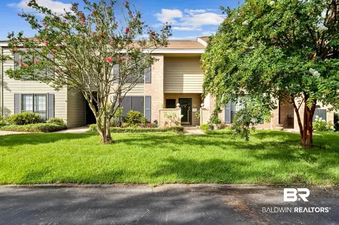 2901 Grant St #802, Mobile, AL 36606