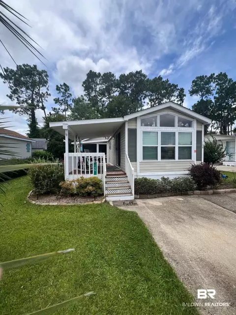 168 Defuniak Loop, Lillian, AL 36549