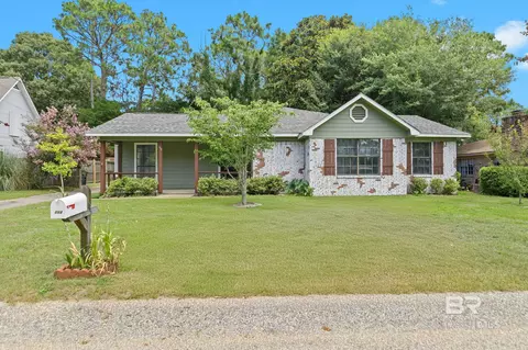 113 N Sandlewood Cir, Daphne, AL 36526