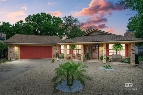2772 Santa Rosa Cir, Lillian, AL 36549