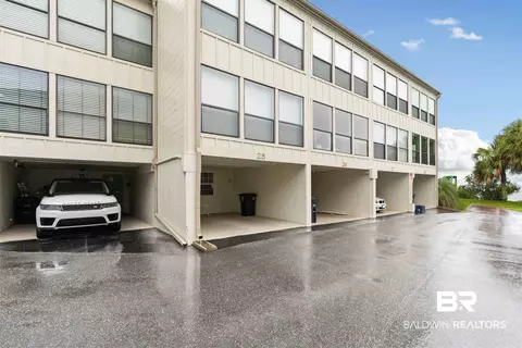 710 S Mobile St #25, Fairhope, AL 36532