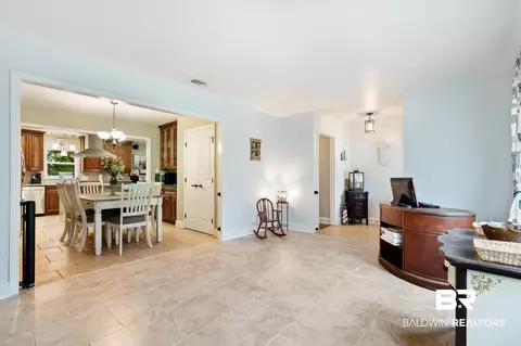 558 Stuart St, Daphne, AL 36526 photo 11