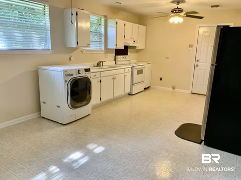 2710 West Rd, Mobile, AL 36693 photo 3