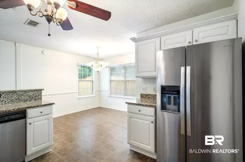 665 Willow Pointe Dr, Mobile, AL 36695 photo 8
