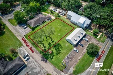 804 Wilson Ave, Daphne, AL 36526