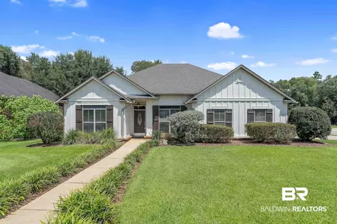 20355 La Clarissa Ave, Fairhope, AL 36532