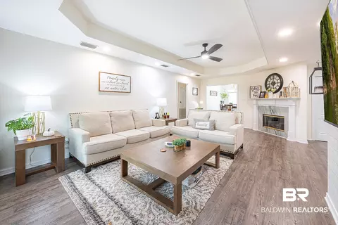 5304 Lansdowne Dr, Mobile, AL 36693 photo 3