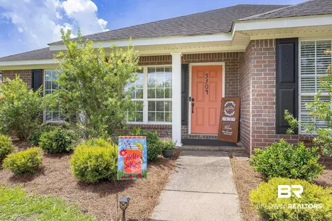 5304 Lansdowne Dr, Mobile, AL 36693 photo 2