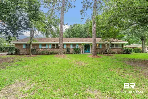 4051 E Canal Cir, Mobile, AL 36619